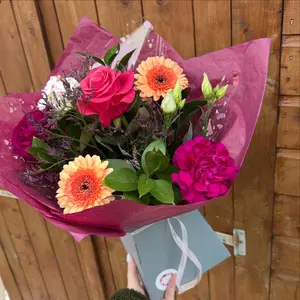 Delivery update - 

 Unfortunately for the time being deliveries will only be available in the evenings! Im sorry if this causes any inconvenience and hopefully it’ll be back to normal asap 🤍