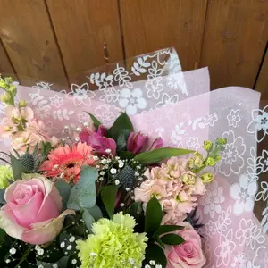 🌸 HANDTIED AQUA BOXES 🌸
Beautiful fresh flower arrangements presented in a water-filled aqua box — perfect for birthdays, anniversaries, thank you gifts or just because 🤍

✨ Starting from just £25
🚚 Delivery available Monday – Sunday
📍Based in Tuxford
💐 Local delivery available to all surrounding areas

Each bouquet is made with care using fresh seasonal blooms 🌷

📞 Message/call or WhatsApp now to order
☎️ 07894 424159
✉️ tcfloraldesigns@outlook.com

Follow & message via Facebook:
TC Floral Designs

#FreshFlowers #AquaBouquet #HandTiedFlowers #TuxfordFlorist #FlowerDelivery LocalFlorist GiftIdeas FlowersForAllOccasions SupportLocal FloristUK