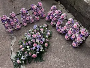 Flowers for Shirley Launders 🤍 

I was asked to create - 
A 3ft casket spray in a mixture of delicate pinks and lilacs. The spray included stunning pink Roses, lilac Delphiniums, Thlaspi, Lysianthus and more. 

A Loose flower MUM frame to match 
A loose flower NAN frame to match
6 single red roses wrapped with a satin ribbon bow ♥️

Arrangements delivered to G D Hall Ltd Independent Funeral Directors