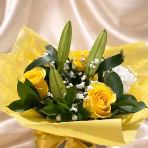 🐣🌼 EASTER SPECIAL – LIMITED AVAILABILITY £20 each 🌼🐣

Send a little sunshine to someone special this Easter 💛

I have just 3 of these beautiful aqua box arrangements available – perfect for gifting!

Featuring:
🌼 Stunning yellow roses
🤍 Elegant white lily
🌸 Soft carnations
✨ Delicate gypsophila

All carefully arranged in a stylish aqua box – ready to brighten someone’s day 💐

✨ Perfect for Easter gifting, thinking of you, or just because ✨

📍 Based in Tuxford
🚚 Local delivery available
📩 Message or call to order yours!

💛 Only 3 available – don’t miss out! 💛