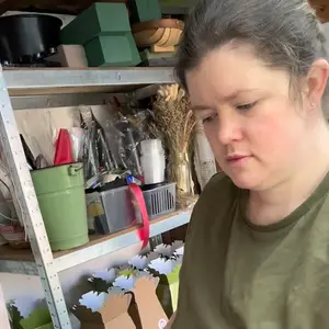 While the baby sleeps it means I can get in some Mother’s Day prep! 

REMEMEBR Mother’s Day is ONLY 10 days away!! 

📍 Based in Tuxford
🚚 Local delivery available
📞 07894 424159
✉️ tcfloraldesigns@outlook.com
Or simply message me to order 🤍