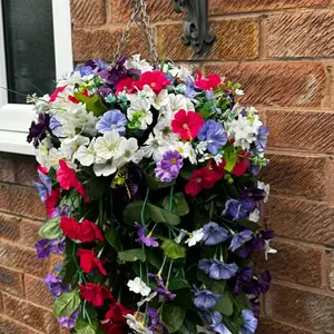 🌸 LONG AWAITED ARTIFICIAL HANGING BASKETS ARE BACK 🌸

One of my most popular sellers is back and better than ever! These beautiful artificial hanging baskets are perfect for adding a vibrant pop of colour to your home or garden — with no watering or upkeep needed 🙌

✨ £35 each or 2 for £55 ✨

✔️ Low maintenance
✔️ Weather-friendly and long lasting
✔️ Vibrant colours that return year after year
✔️ Perfect for doors, patios, fences & garden spaces

These gorgeous baskets bring instant colour and charm without the fuss, and they’ve been long awaited for a reason! 💐

Message me to order yours before they go — these are always a favourite! 🤍

Collection Tuxford or delivery/postage is available 

#ArtificialHangingBaskets #SilkFlowers #LowMaintenanceGarden #GardenDecor