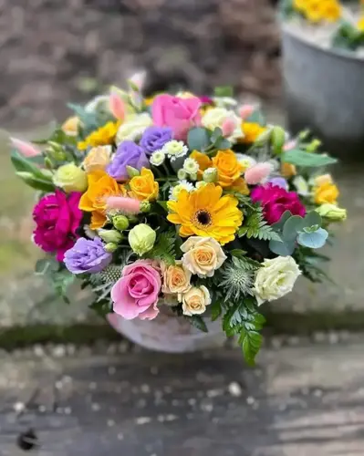 Pretty and Sweet hat box flower arrangement