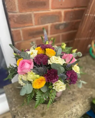 Blossom Box hat box flowers with seasonal blooms