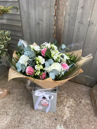 Bloom Luxe luxury flower bouquet with mixed seasonal blooms